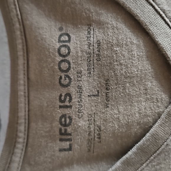 Life is Good women's olive-green t-shirt with DOG DAYS on the front - Large NWOT - Picture 4 of 4